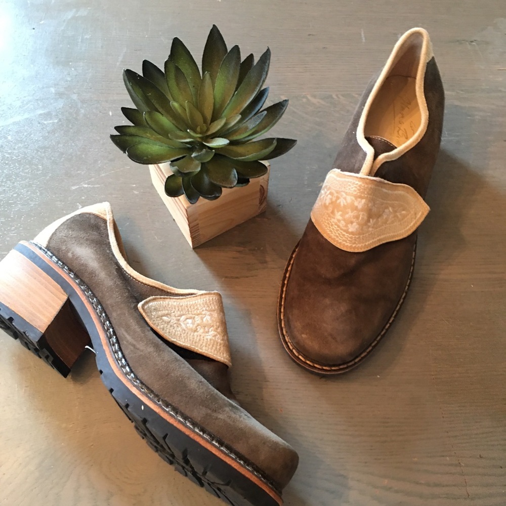 NWT Haus Behr Suede hiking shoe